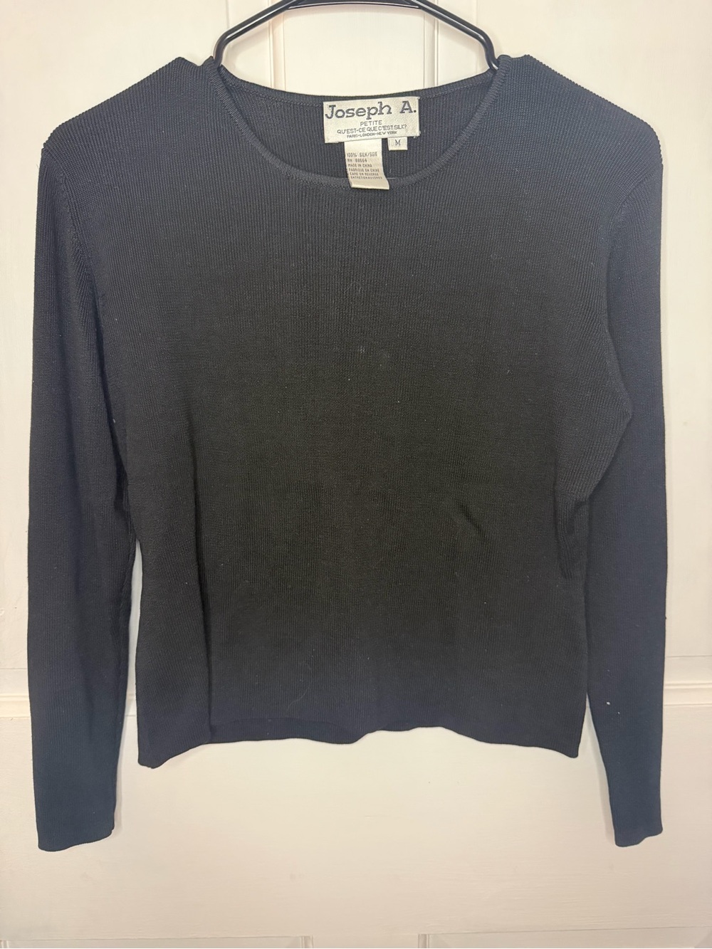 VTG Joseph A. Petite M 100% Silk Knit Pullover Sweater Crewneck Black Womens LS